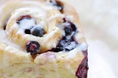 Булочки с черникой