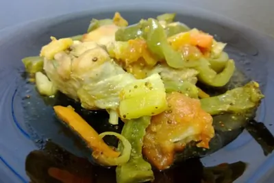 Курица с овощами в кисло-сладком соусе