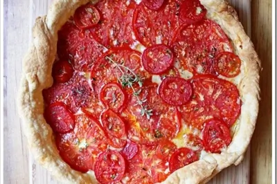 Галета с томатами и брынзой