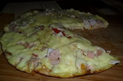 Быстрая пицца на сметанном тесте