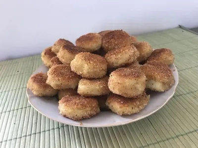 Золотистые картофельные шарики