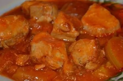 Курица с томатом и пряностями