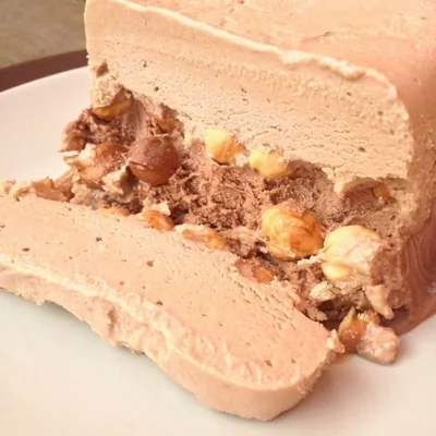 Семифреддо с фундуком и шоколадом