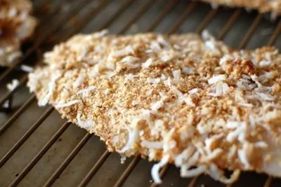 Тилапия в миндальной панировке