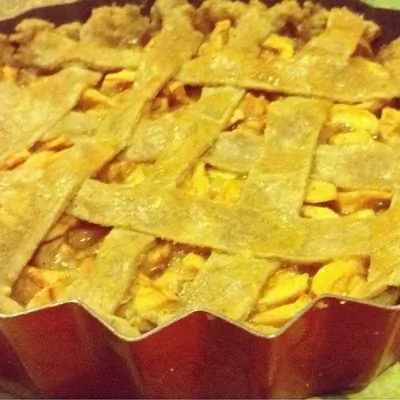 Американский яблочный пирог с мускатным орехом