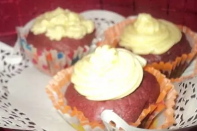 Капкейки со свеклой и апельсиновым кремом