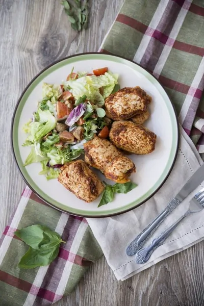 Рулеты из индейки с сыром и грибами в мультиварке