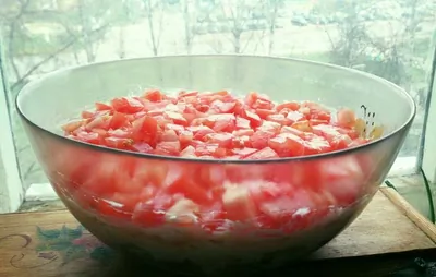 Салат с курицей и маринованными грибами