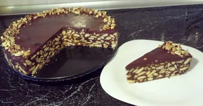 Шоколадный торт из печенья без выпечки