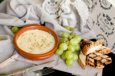 Плавленый сыр проволоне с орегано