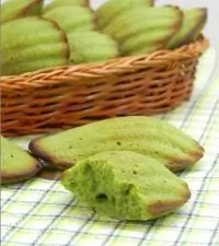 Печенье «Мадлен» с зеленым чаем матча