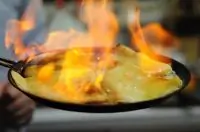 Сливочные блины в апельсиновом соусе