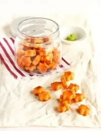 Сырные крекеры с васаби