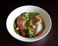 Курица в бульоне мастер сток