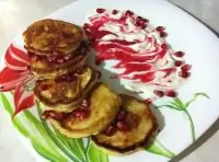 Оладьи с яблоком и кокосом