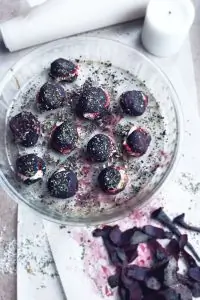 Сэндвичи из свеклы и адыгейского сыра