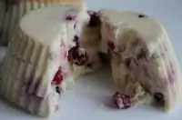 Сметанный чизкейк с брусникой на пару