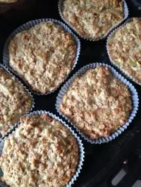 Маффины с яблоком и овсяными хлопьями