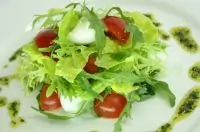 Романо с моцареллой и черри