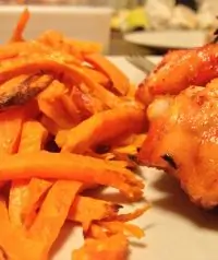 Запеченный картофель фри из батата