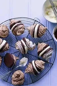 Мраморные меренги с маскарпоне