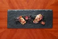 Кальмары с чечевичным ризотто и пудрой из лука-порея