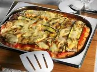 Пицца с сыром таледжо и цукини