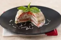 Мильфей из печеных овощей с мягким козьим сыром