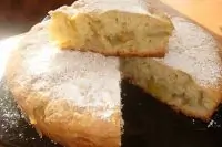 Яблочно-апельсиновый пирог с манкой