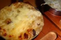 Баклажанный жюльен с грибами