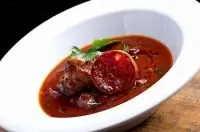 Томатный суп с чоризо