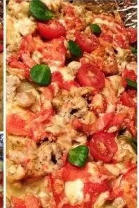 Картофельный гратен, запеченный с сыром и индейкой в сливочном соусе, с томатами