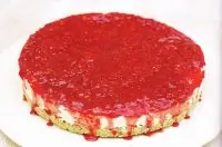 Ванильный чизкейк с малиновым соусом