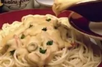 Паста феттучини в сливочно-томатном соусе