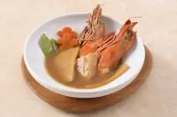 Креветки с овощами и ароматным соусом