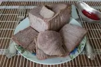 Говядина, запеченная в собственном соку