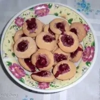 Печенье с корицей и вишней