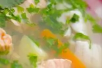 Уха из тилапии с перловкой