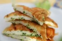 Омлет с зеленью и мускатным орехом