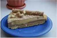 Шоколадный торт с бананом.