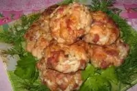 Рубленые котлеты из свинины и курицы с картофелем
