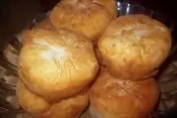 Жареные пирожки на сыворотке с повидлом