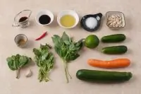 Салат из овощей с азиатской заправкой