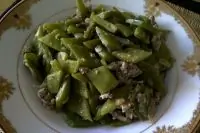 Фасоль зеленая стручковая в фарше с яйцом