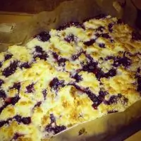 Ягодно-лимонный пирог с кокосовой посыпкой