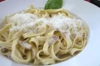 Феттучини карбонара