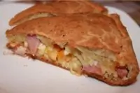 Сырный торт с ветчиной