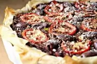 Тарт с печеными баклажанами и сладким перцем