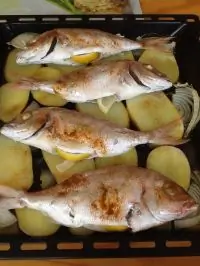 Пагель запеченный