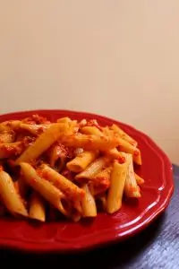 Пенне с соусом из перцев